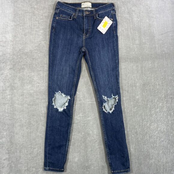 NWT Free People‎ Women’s 26 Dark Blue Skinny Busted Knee Grunge Jeans - Picture 1 of 8